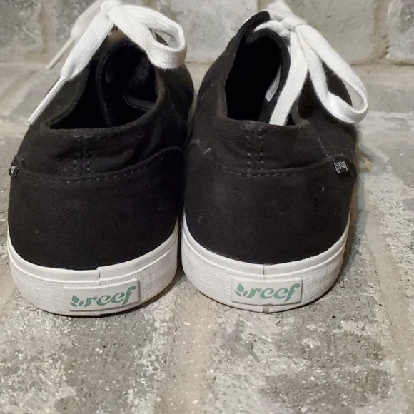Reef Shoes Womens size 9 black NEW sneakers boat shoes - Picture 4 of 8